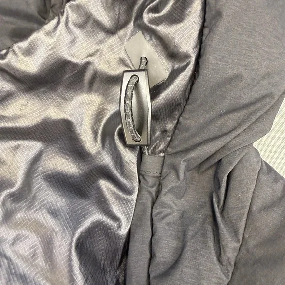 On Cloud Puffer Insulated Men's Challenger Jacket Black Sz Large Run On Cloud - Picture 6 of 16